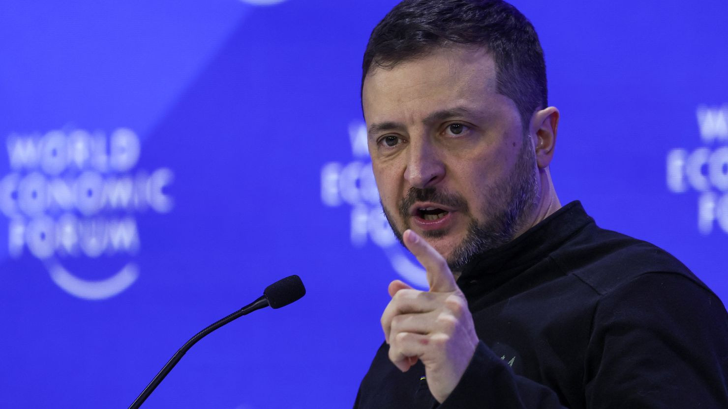 Zelenski: “Rusiya qoşunlarımızı mühasirəyə almağa çalışır”