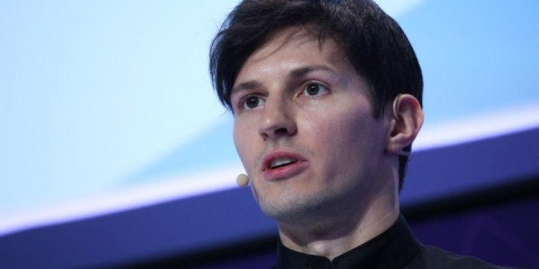 Durov Aİ-ni "banan respublikası" adlandırıb