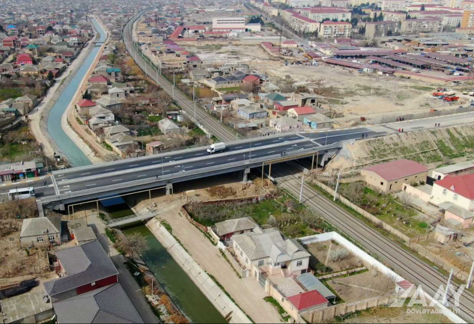 Saray qəsəbəsi ilə birləşən körpü istifadəyə verilib