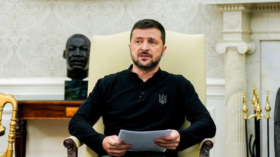 Zelenski: "Trampın rəhbərliyi altında davamlı sülh əldə oluna bilər"