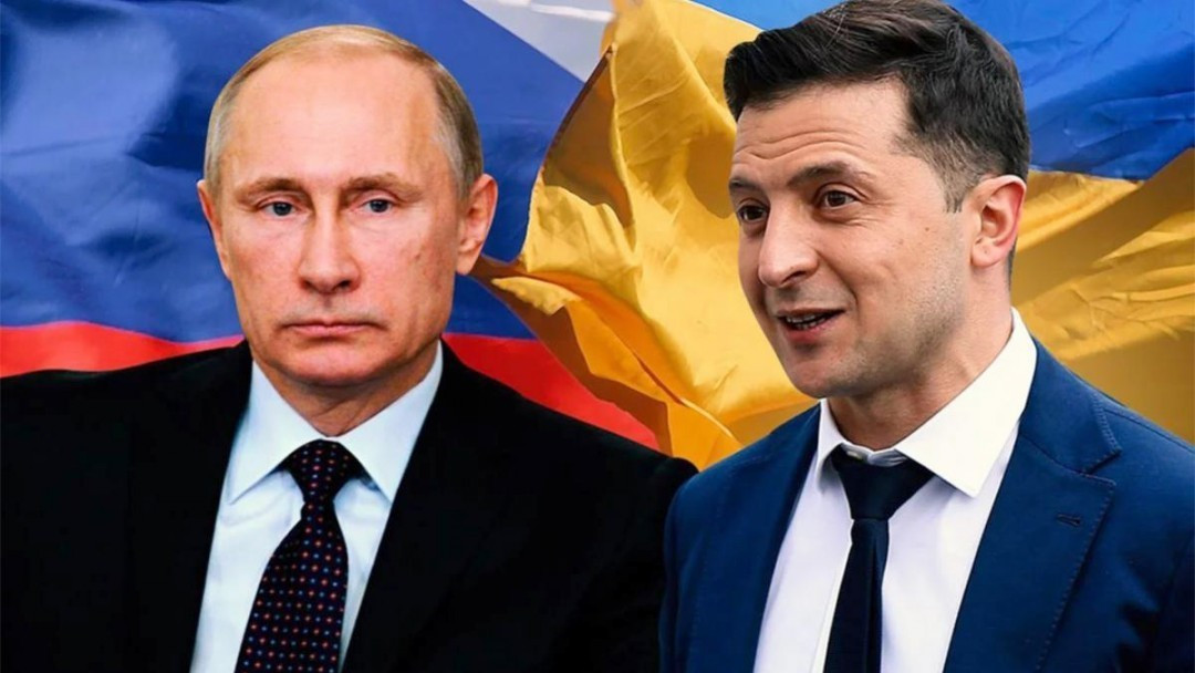 Zelenski: “Putin görünəndən daha zəifdir”