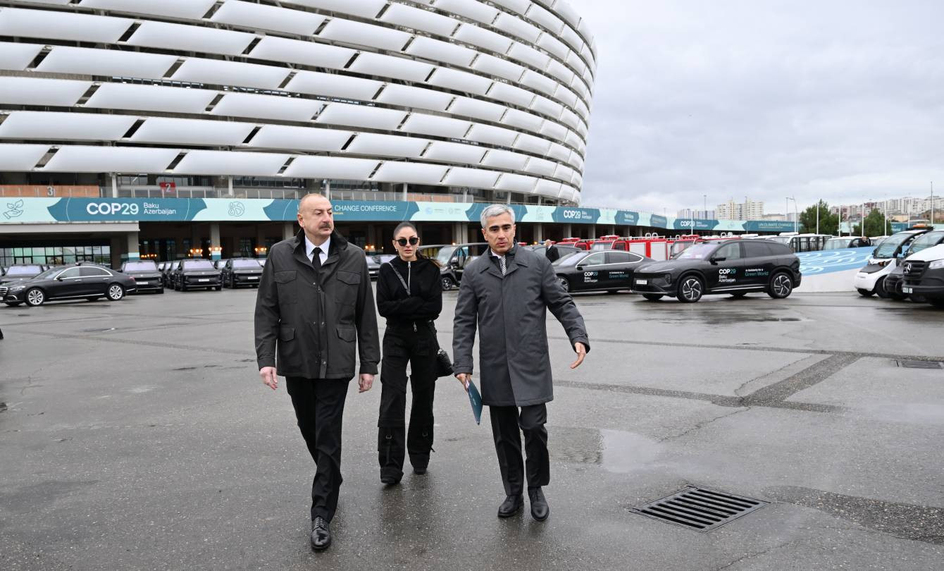 Prezident İlham Əliyev və Birinci xanım Mehriban Əliyeva Bakı Olimpiya Stadionunun ərazisində COP29-la bağlı yaradılan şəraitlə tanış olublar