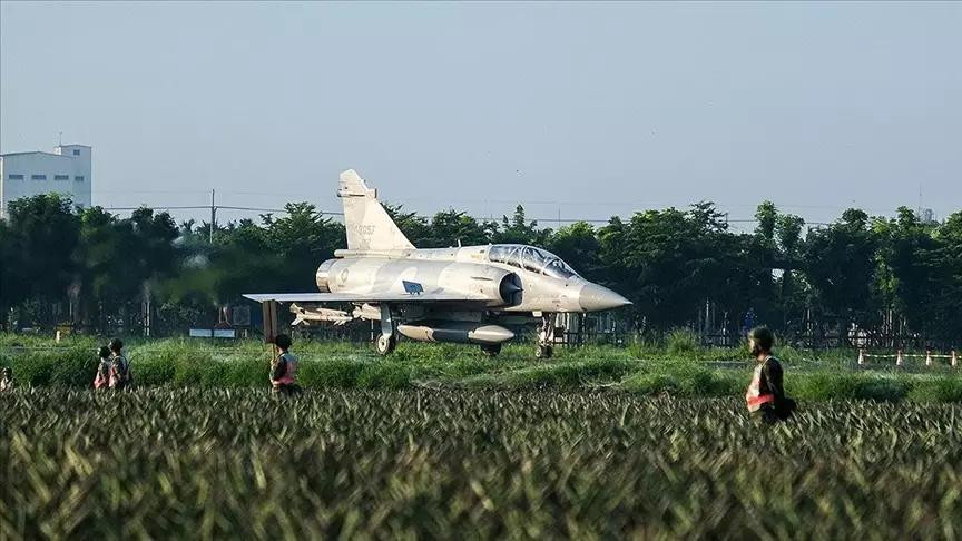 Tayvan ilk pilotsuz döyüş qayığı Endeavor Mantanı təqdim etdi