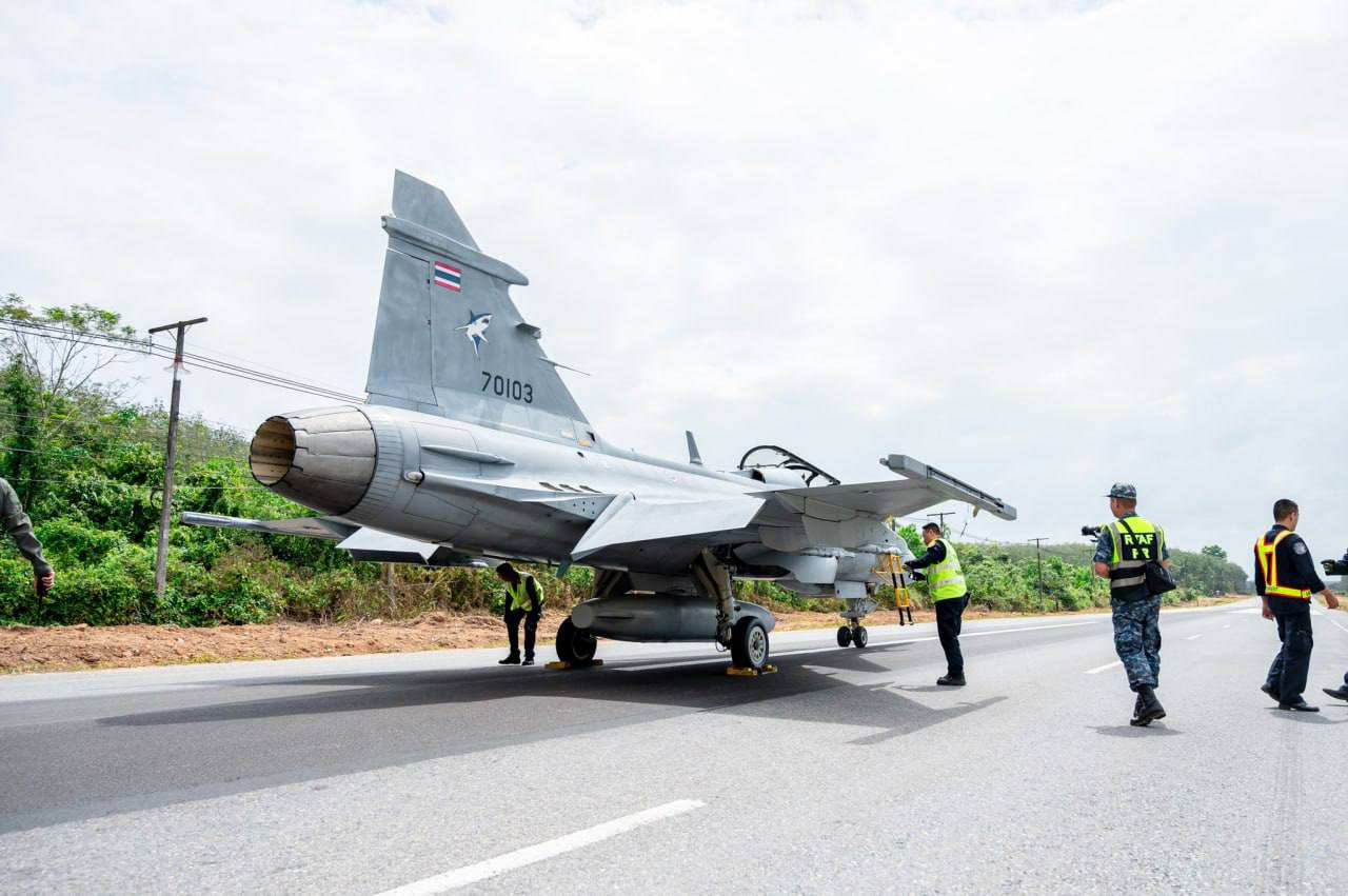 Tailand İsveçdən yeni Saab JAS-39E/F Gripen qırıcıları alacaq