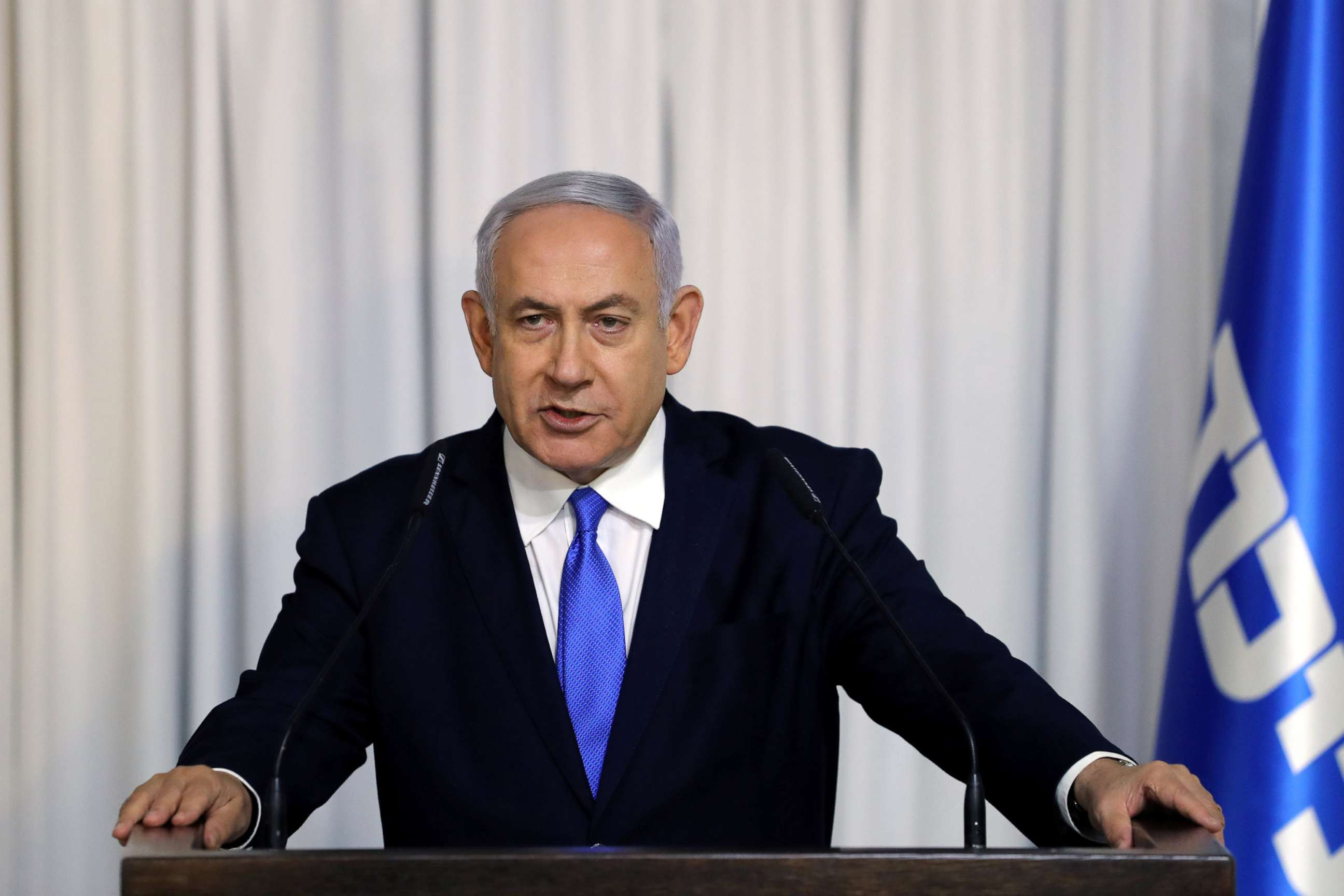 Netanyahu Budapeştə səfər edib