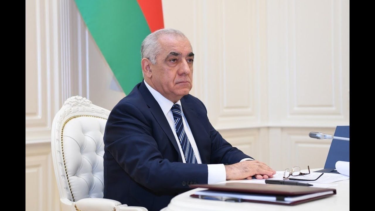 Baş nazirdən hərbi kolleclərdə orta ixtisas təhsilini başa vuran kursantlarla bağlı