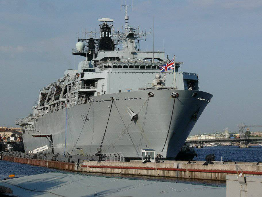Böyük Britaniya iki hücum gəmisini Brazilyaya satmaq istəyir