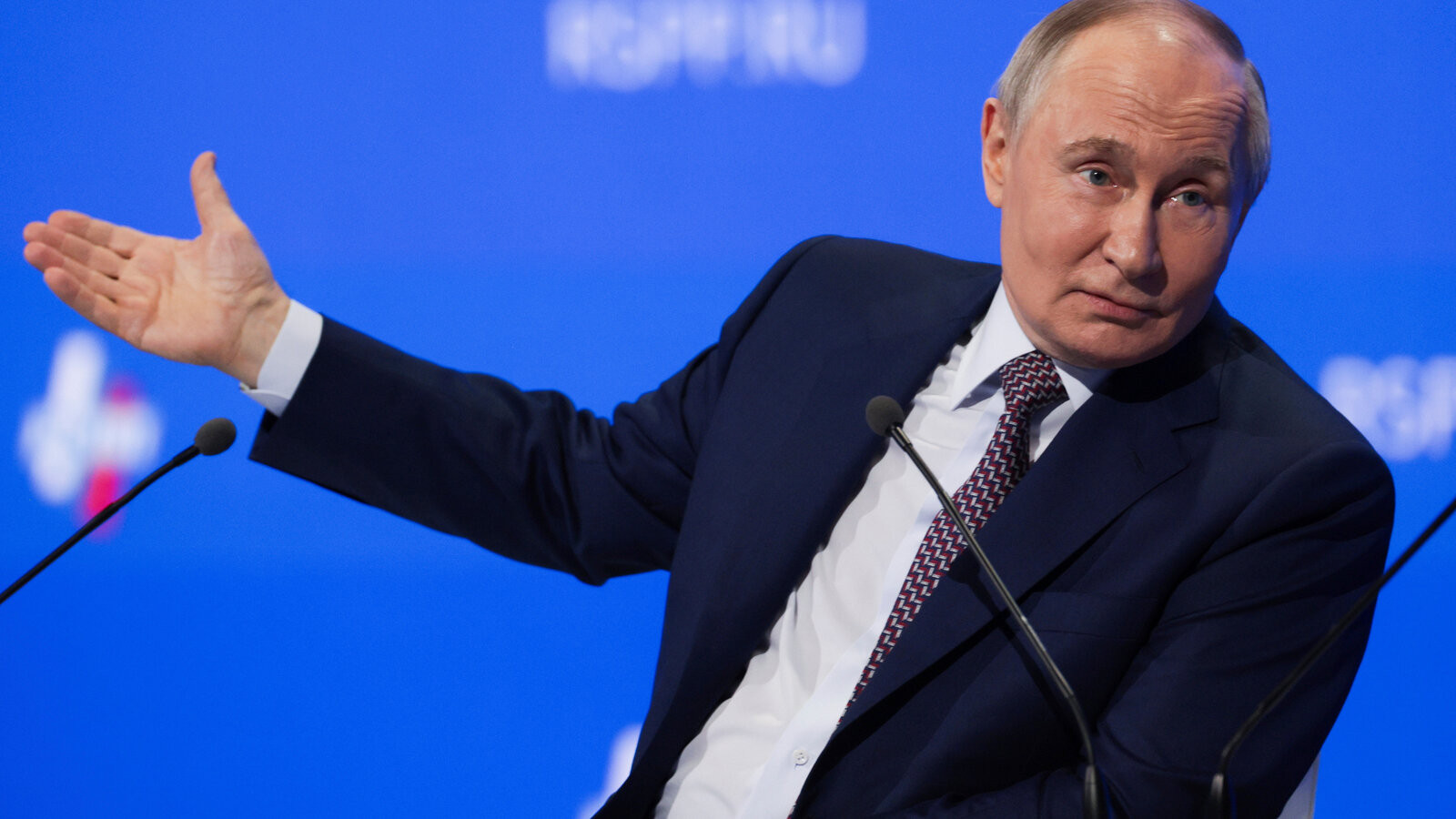 Qərb Putinin icazəsini axtarmağı dayandırmalıdır