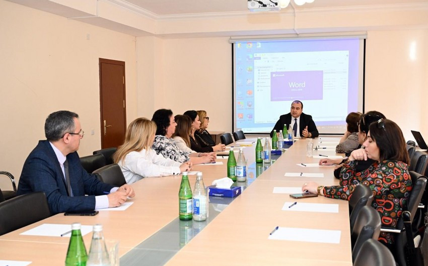 Müəllimlər üçün təlimin keçirilməsi qaydaları müzakirə edilib