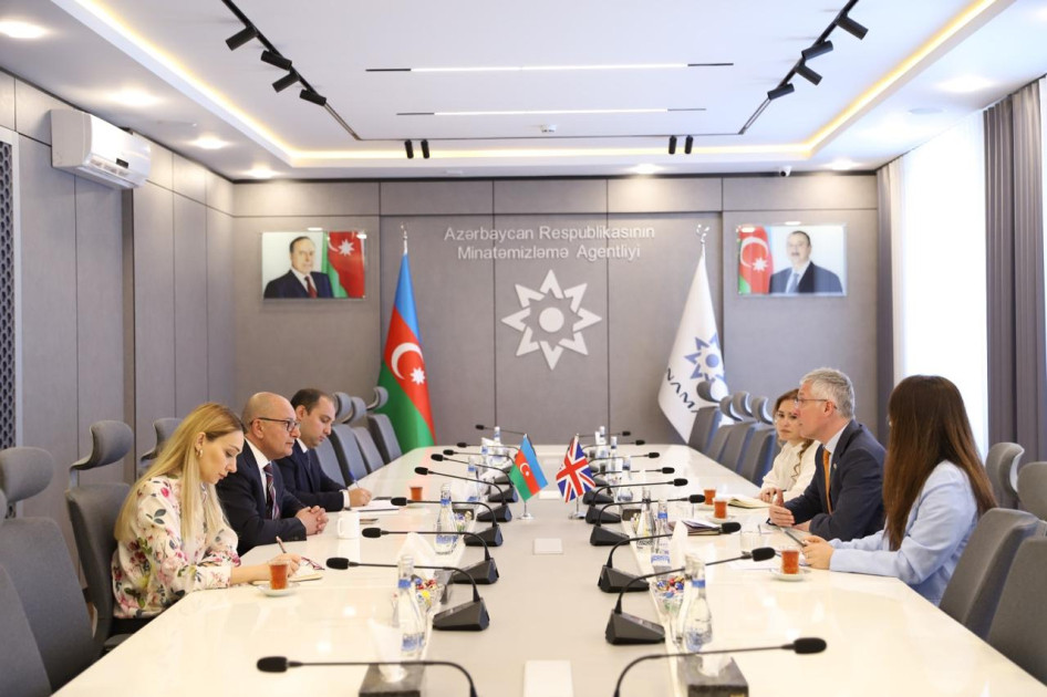 Böyük Britaniya səfiri ilə minatəmizləmə sahəsində gələcək əməkdaşlıq perspektivləri barədə fikir mübadiləsi aparılıb