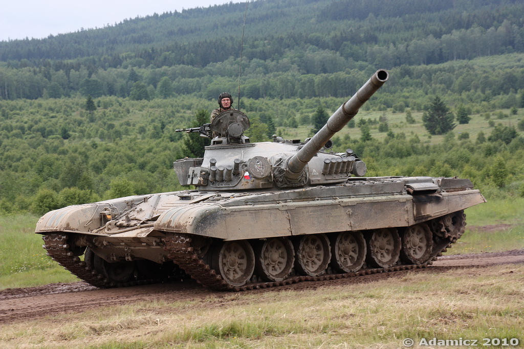 Çexiya T-72M1-ləri Ukraynaya təslim etdi