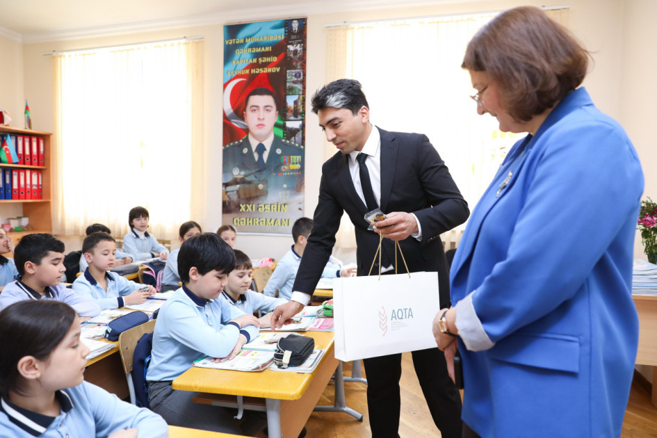 Məktəblilərə sağlam qəlyanaltı vərdişləri aşılanır
