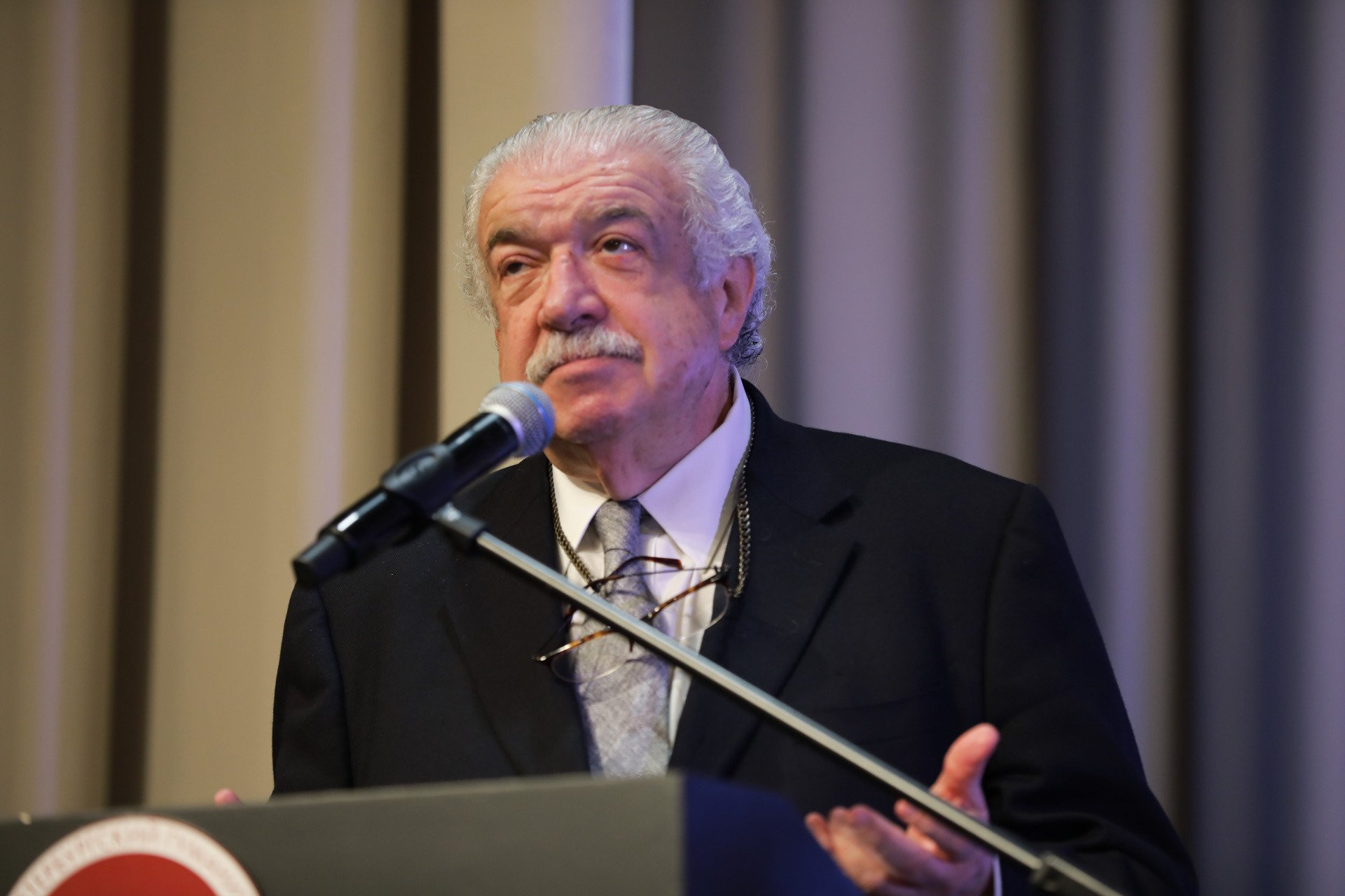 Mixail Qusman: Ermənistanın konstitusiyasının indiki şəkildə saxlanılması Bakı və İrəvan arasında sülh sazişinin bağlanmasını qeyri-mümkün edəcək