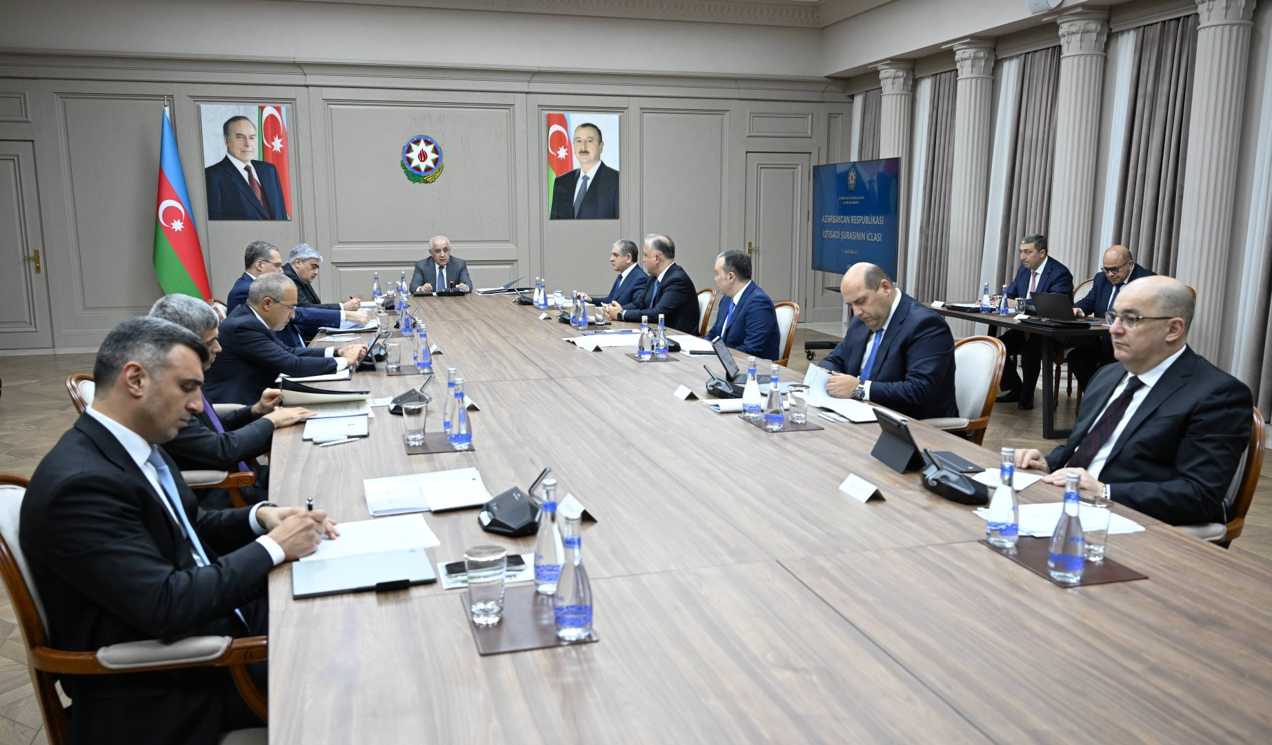 Maliyyə Nazirliyinə növbəti ilin büdcə zərfinin hazırlığı ilə bağlı tapşırıqlar verilib