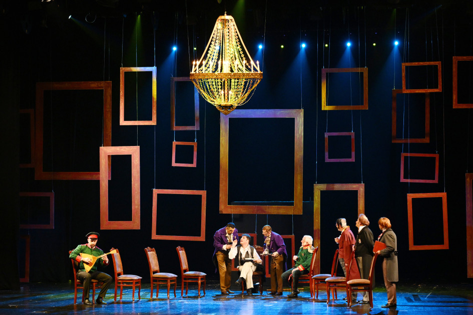 Azərbaycan Dram Teatrında “Müfəttiş” tamaşasının premyerası olub