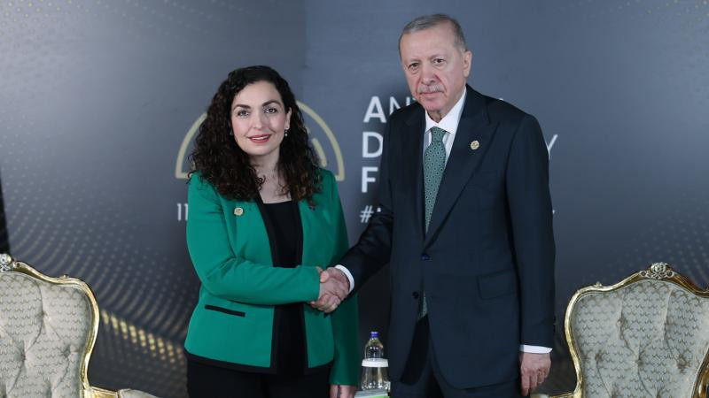 Ərdoğan və Osmanidən Antalyada səmimi dialoq