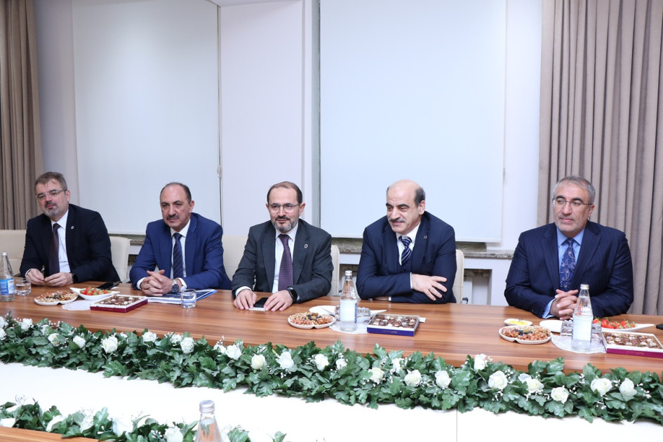 AzMİU-da Türkiyənin aparıcı texniki universitetləri ilə əməkdaşlıq perspektivləri müzakirə olunub