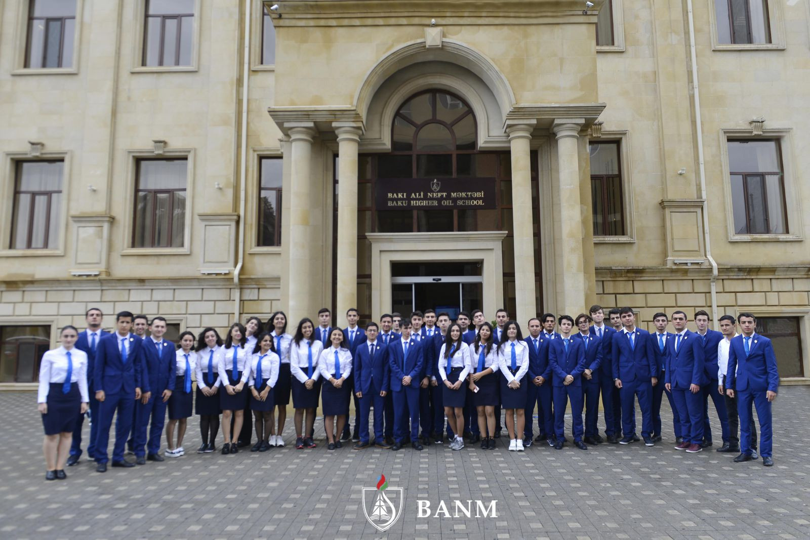 BANM tələbələri Əbu-Dabidə keçirilən yarışmada Azərbaycanı təmsil ediblər