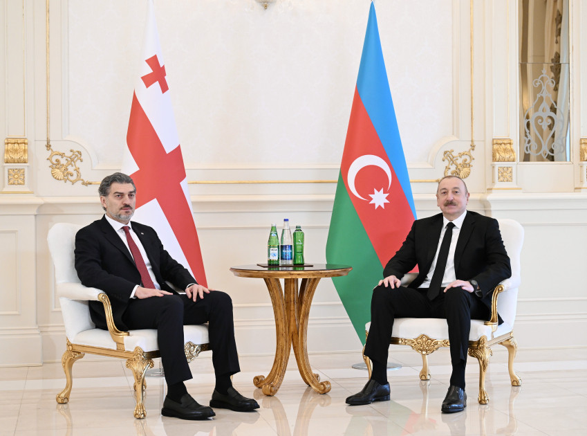 Azərbaycan və Gürcüstan prezidentlərinin təkbətək görüşü keçirilib