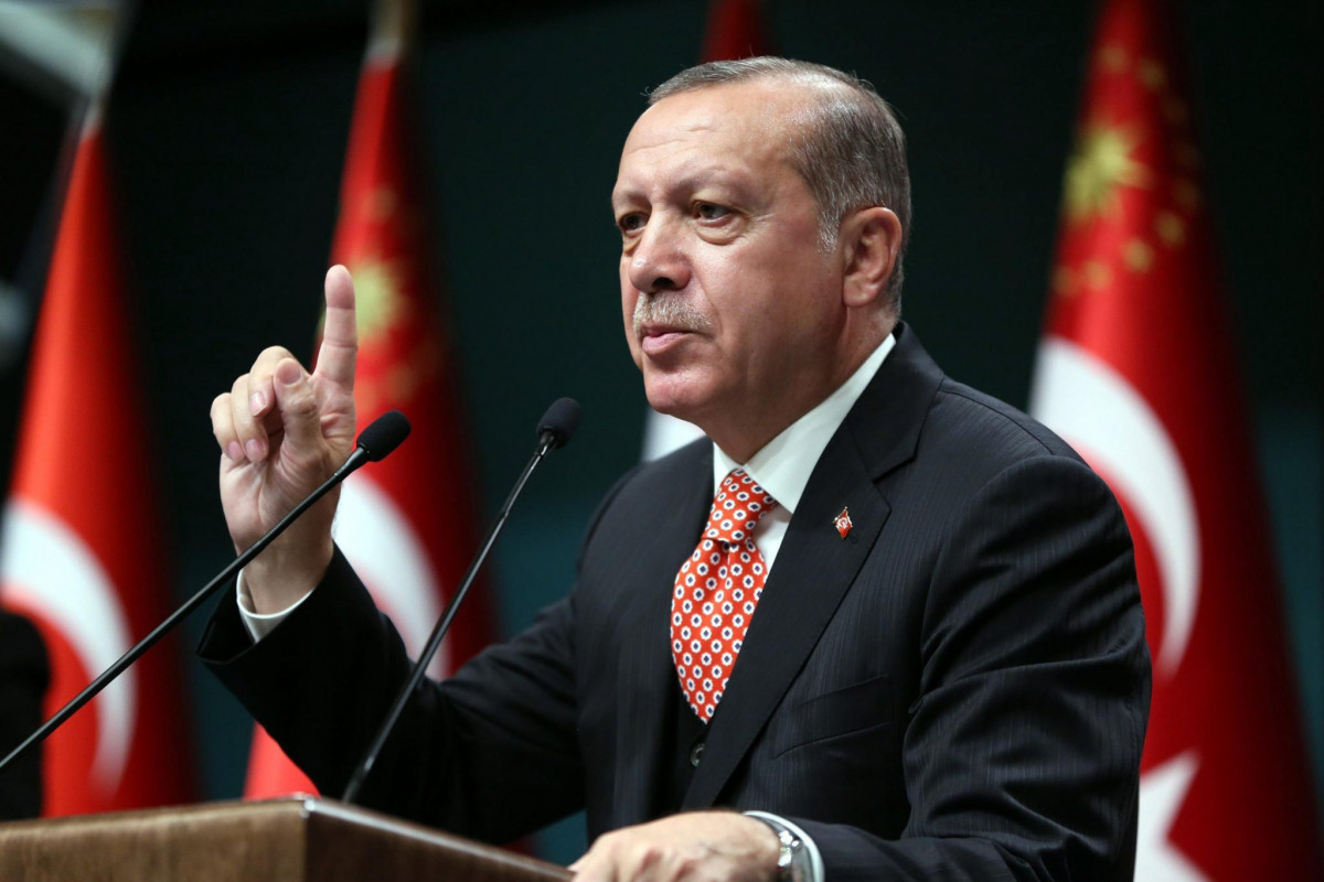 Ərdoğan: Müstəqillik yolunda lazım olsa başımızı verərik