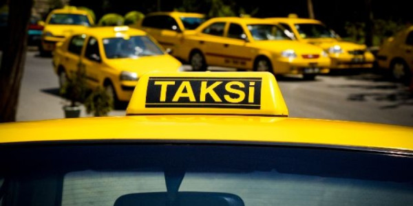 Taksi qiymətlərinin tıxac "sirri":