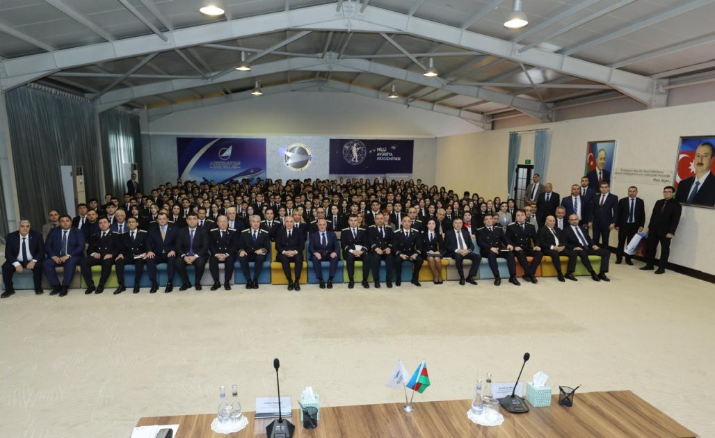 Baş Prokuror Milli Aviasiya Akademiyasında “Rəqəmsal dövr və hüquq: Yeni çağırışlar” mövzusunda mühazirə oxuyub