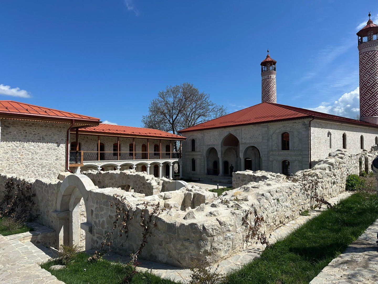 Diplomatik korpusun nümayəndələri Şuşa şəhəri ilə tanış olublar-