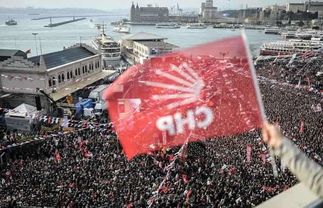 CHP-nin Fələstin yürüşü səbəbindən İstanbulda bəzi metro stansiyaları bağlanacaq