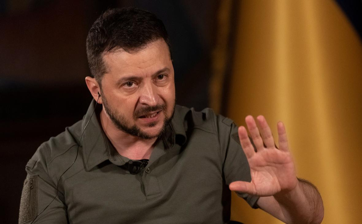 Zelenski Putinin Pasxa atəşkəsi təklifini rədd etdi