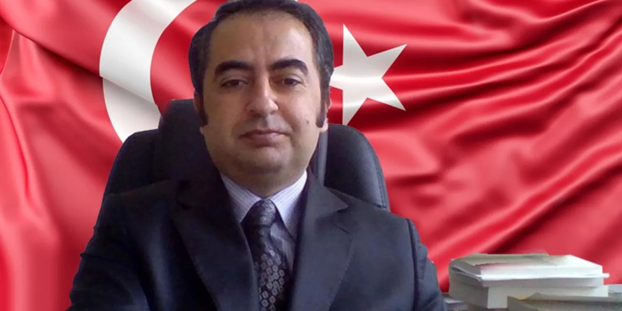 Türkiyəli politoloqla müsahibə: "Ermənilər min illər Türk qarşısında daim məğlub olublar"