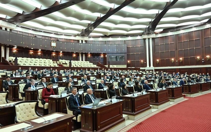 Milli Məclisdə iki yeni sektor müdiri təyin edilib