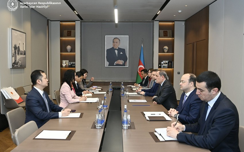 Ceyhun Bayramov  Vyetnamın xarici işlər nazirinin müavininin heyətini qəbul edib
