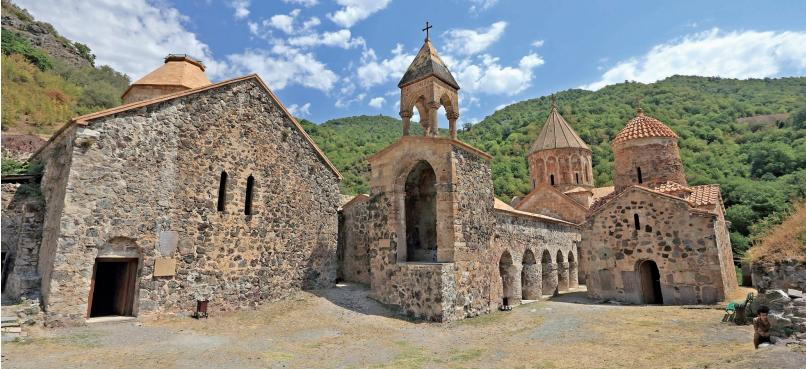Qərbi Azərbaycandakı alban xristian məbədləri ilə bağlı məsələ qaldırılması təklif olunur
