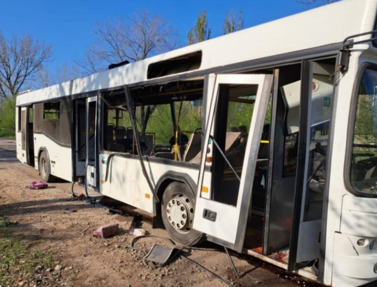 Ukraynada avtobusa PUA zərbəsi: 9 ölü