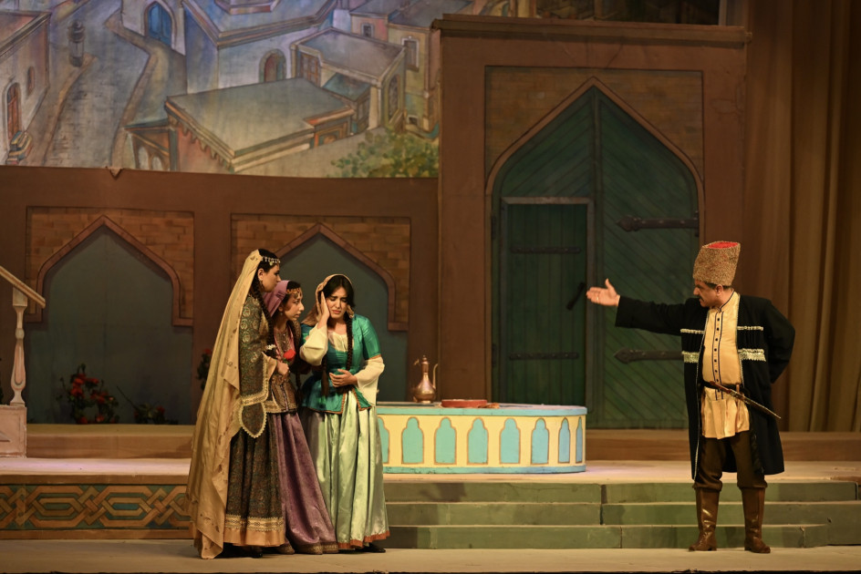 II Beynəlxalq Opera Festivalı “Arşın mal alan” operettasının premyerası ilə açılıb