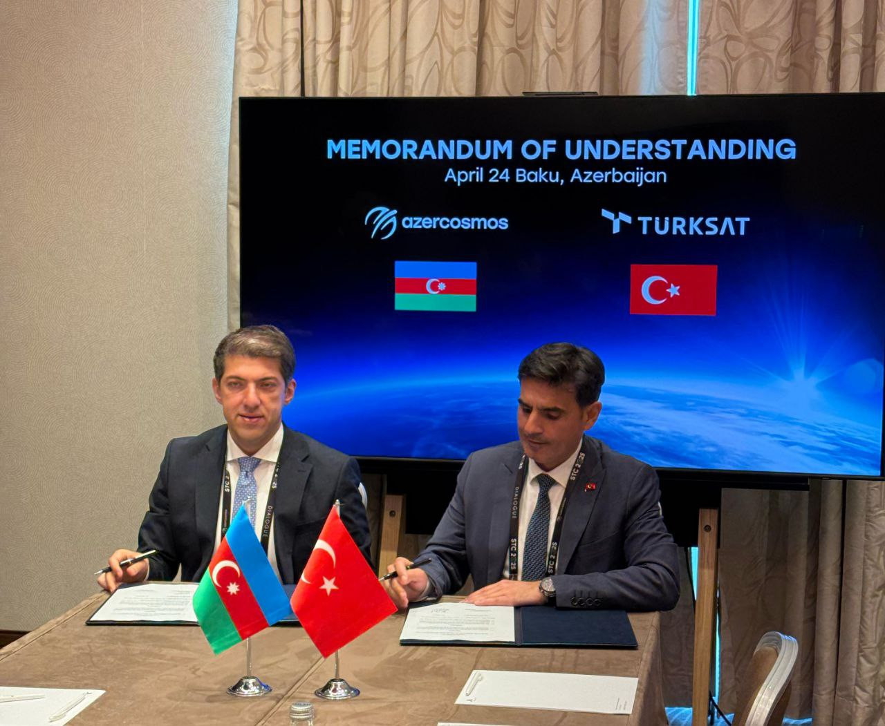 Azərkosmos və Türksat arasında Anlaşma Memorandumu imzalanıb