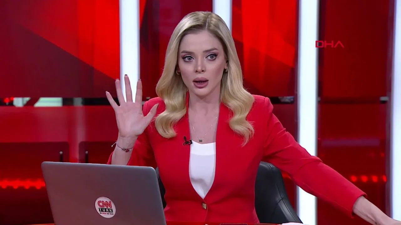 Ekspert zəlzələ zamanı yayımı dayandırmayan aparıcıdan danışdı: "İnsanlar belə məqamlarda jurnalistə sığınır"