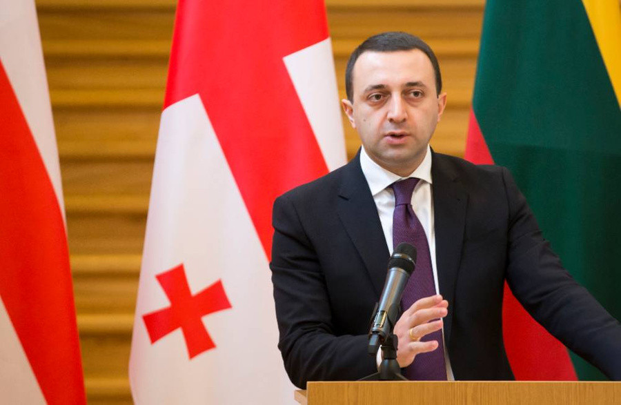 İrakli Qaribaşvili siyasətdən getdiyini açıqladı