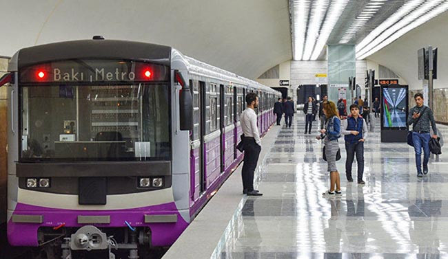 Bakıda metrodan istifadə edənlərin sayı 2%-ə yaxın azalıb