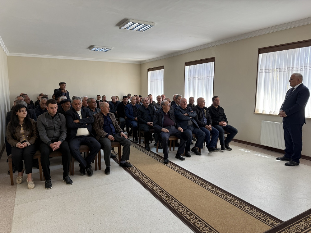 Milli Məclisin deputatı Vüqar Rəhimzadə Culfada seçiciləri ilə növbəti görüşünü keçirib