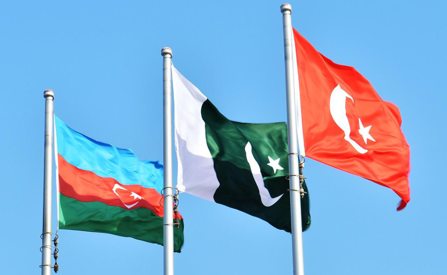 Azərbaycan, Pakistan və Türkiyə xarici işlər nazirləri arasında telefon danışığı olub