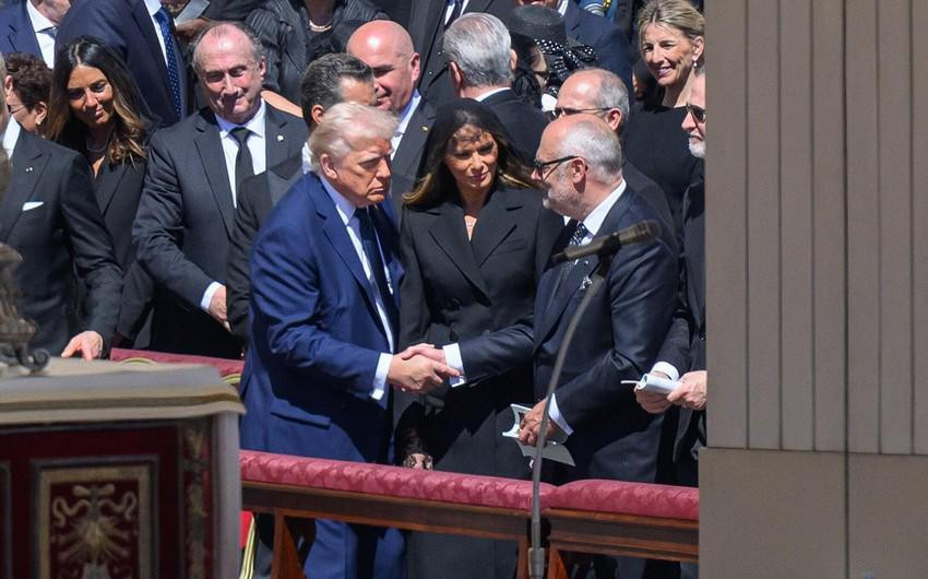 Donald Tramp: “ABŞ Kiyev və Moskva arasında danışıqlardan geri çəkilməyəcək”