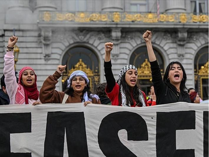 Amerika universitetləri Trampa qarşı güclərini birləşdirir