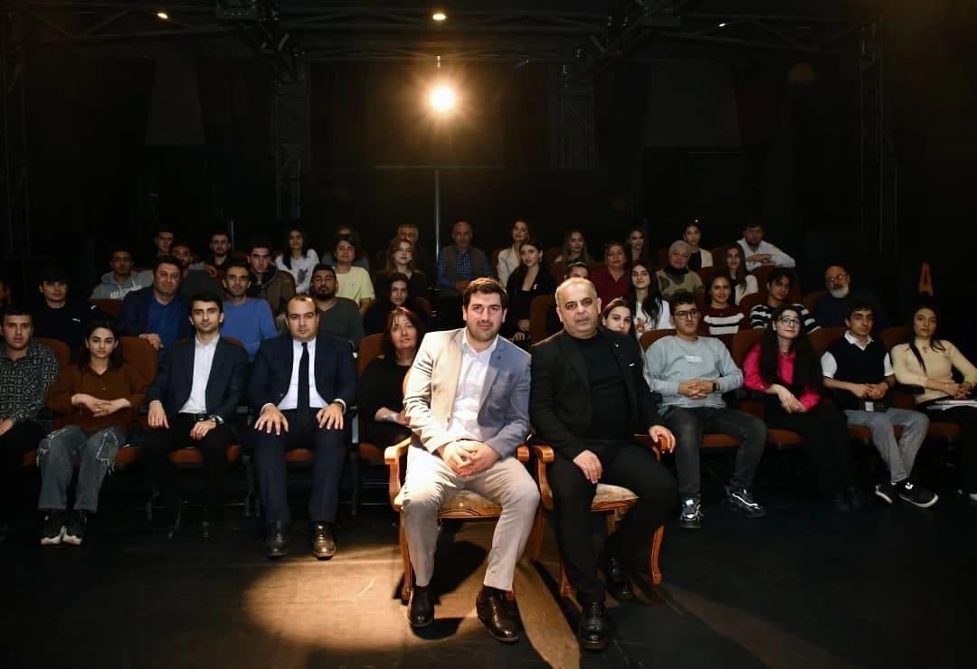 “Teatr pedaqogikası: istedad, yoxsa elm?” – Nəsildən-nəslə uzanan sənət söhbəti