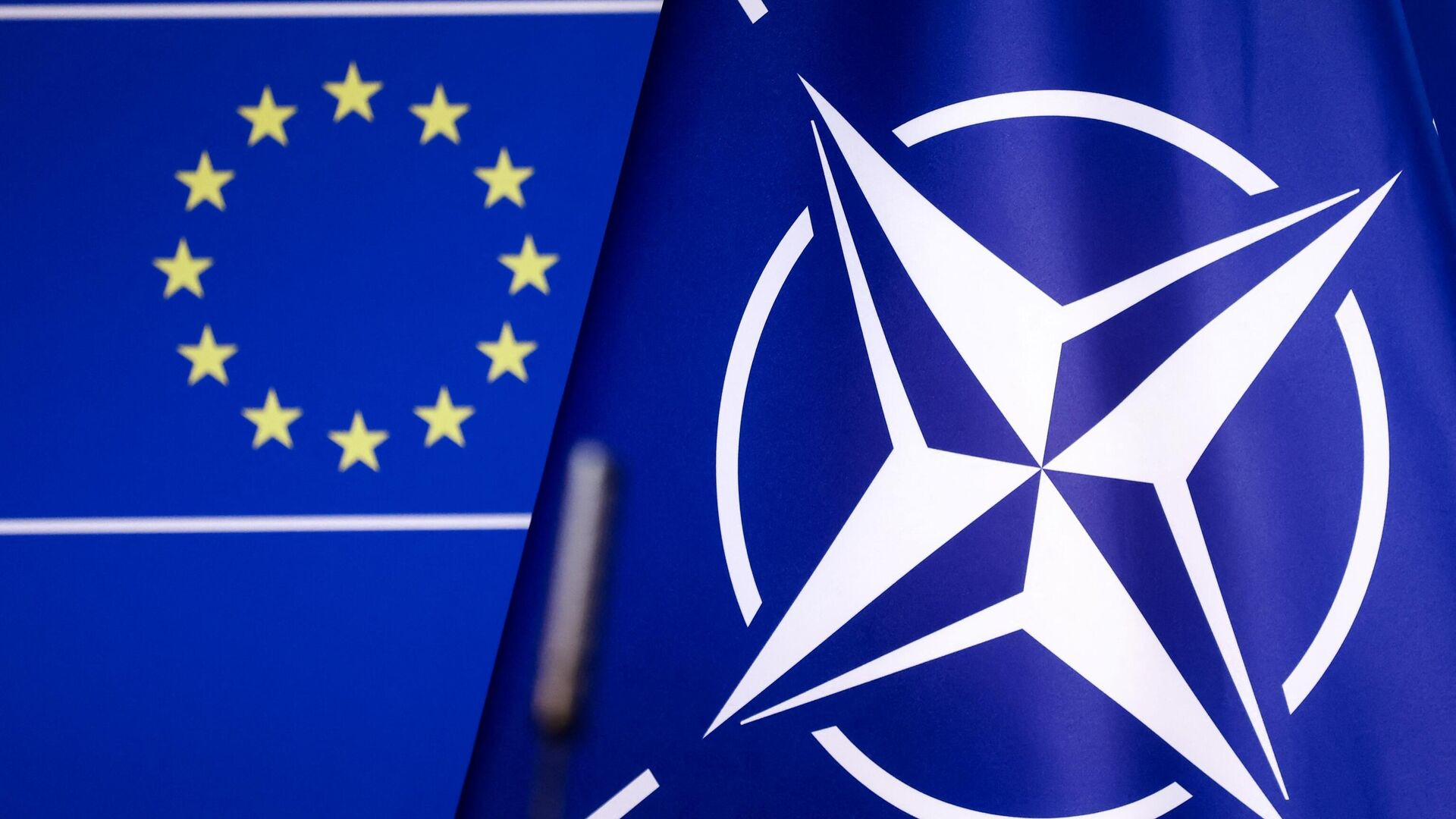 Aİ və NATO Rumıniyanın sərt sağçı prezidentliyə namizədindən niyə qorxur?