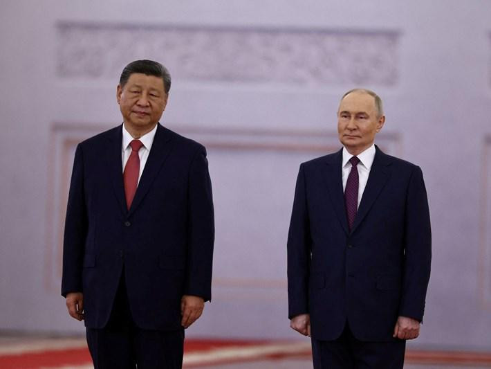 Si Kremldə Putinlə görüşdü: “Çin zorakılığa qarşı Rusiyayla birlikdə işləyəcək”