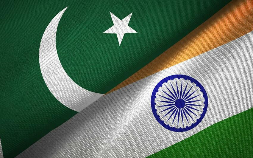 Hindistan və Pakistan arasında gərginlik artır: Cammu və Kəşmirdə atışma və partlayışlar — Al Jazeera