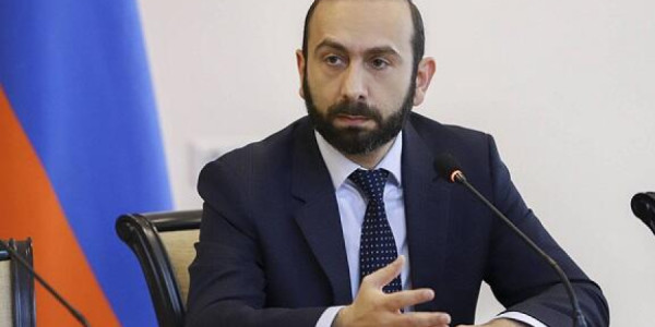 Mirzoyan: Bir səhər oyanıb Türkiyə ilə sərhədin açıldığını eşidə bilərik