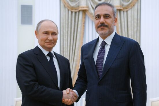 Hakan Fidan Moskvada Vladimir Putinlə danışıqlar aparıb