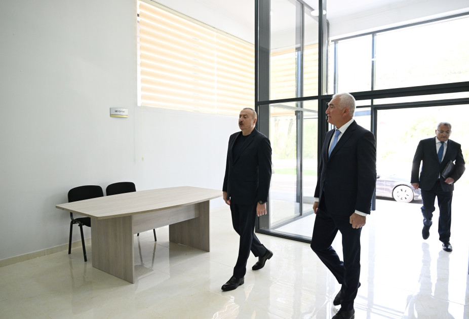 İlham Əliyev Laçın rayonunun Bəylik kəndinin açılışında iştirak edib